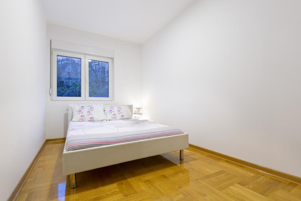 Prima Apartmani Beograd Værelse billede